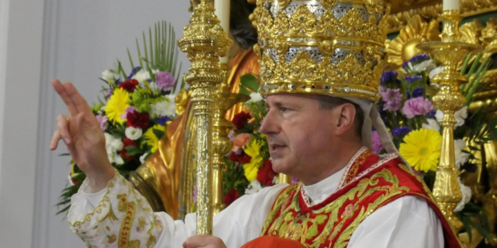 12 de octubre. Fiesta de Nuestra Madre del Palmar Coronada, Iluminadora de los Santos Concilios Palmarianos.