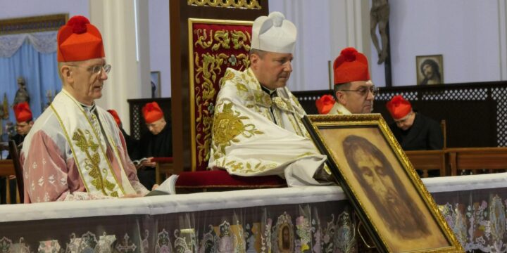 31 de diciembre de 2022. La Santa Faz de Nuestro Señor Jesucristo, siendo venerada en la Basílica Catedralicia de Nuestra Madre del Palmar Coronada.